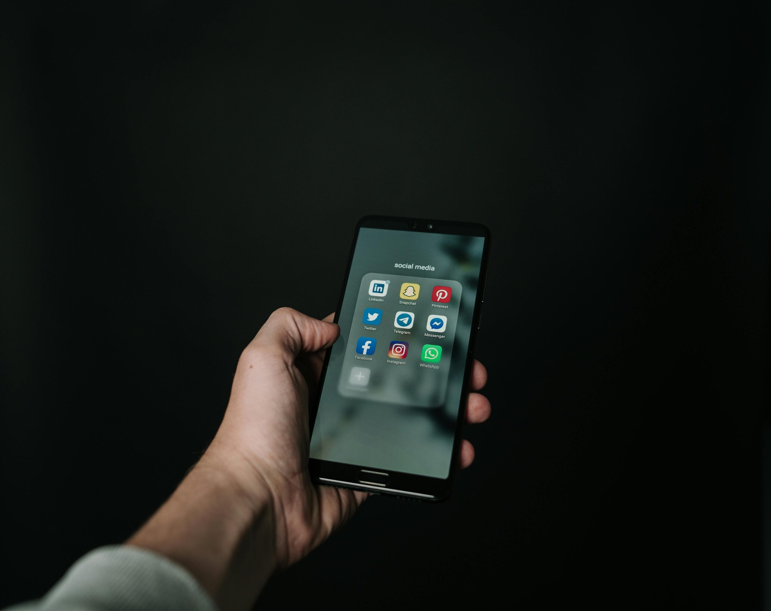 How to start a business WITHOUT social media